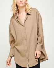 Load image into Gallery viewer, Weekend Overshirt • Toffee